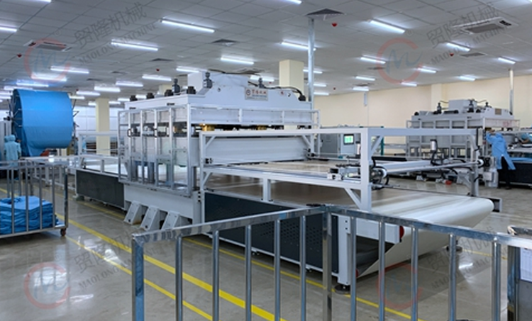 裁斷機(jī)廠家：智能裁斷機(jī)與四柱液壓裁斷機(jī)的操作注意事項(xiàng)有哪些呢？